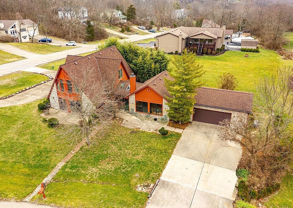 1st image of 19924 Lakeview Dr