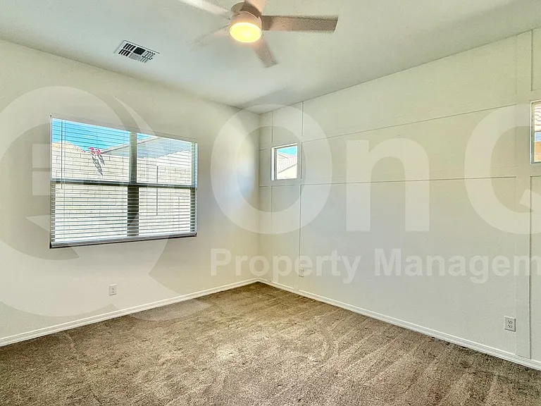4437 W Mountain Laural Dr — Photo 14