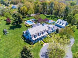 2 Dock Hollow Rd, Cold Spring Harbor, NY 11724