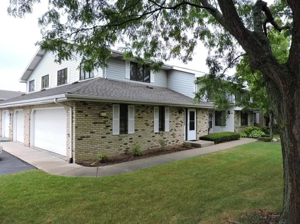 5810 Ring Neck Ter, Racine, WI 53406