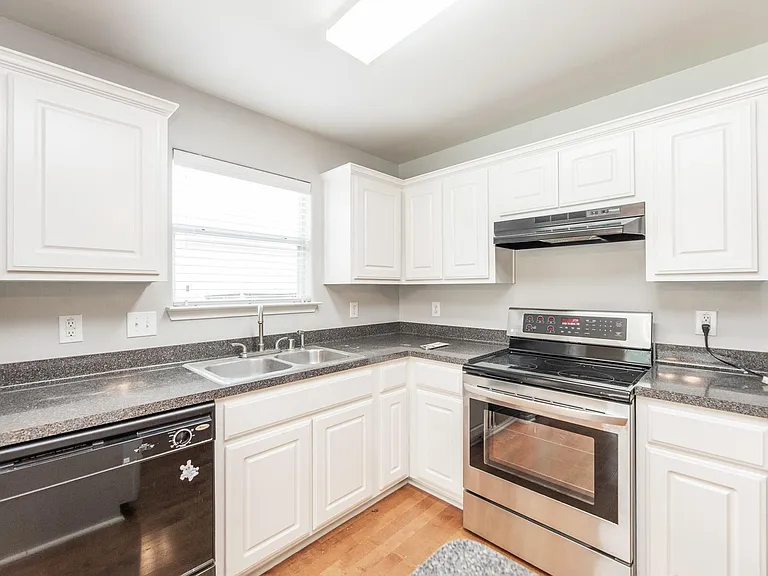 3910 Enclave Mist Ln — Photo 15