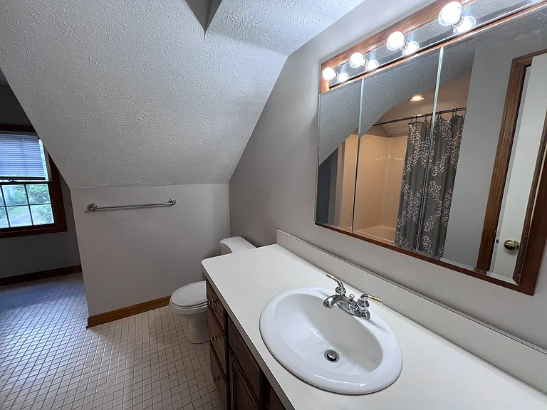 Second floor full bath.