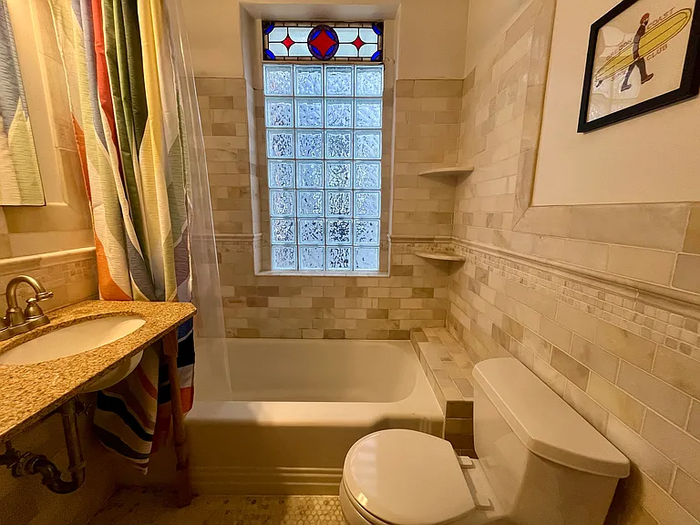 Full bathroom upstairs.