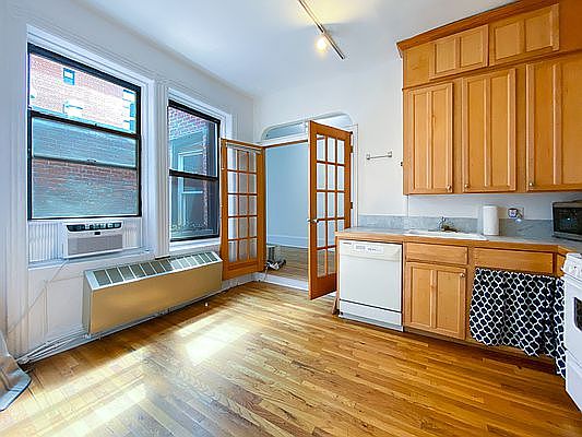 1st image of 346 E 10th St APT 16