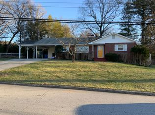 19 Deanwood Cir, Asheville, NC 28803