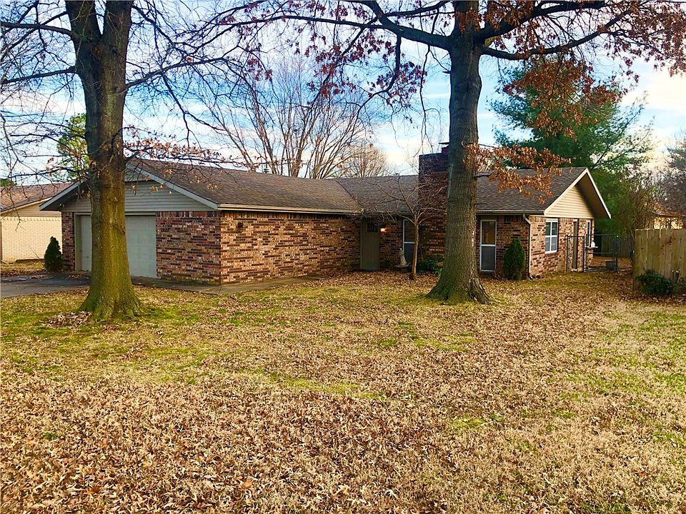 1st image of 2918 Richwood Cir