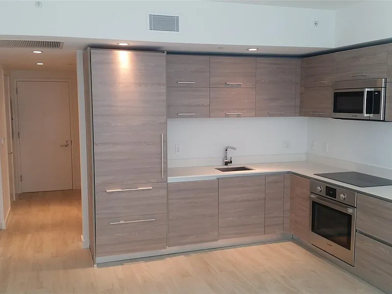 1300 S Miami Ave #3708 — Photo 2