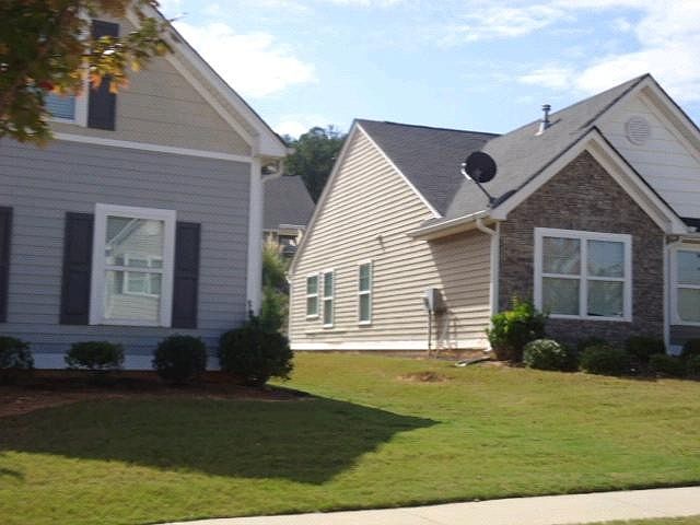 2nd image of 3991 Village Main St