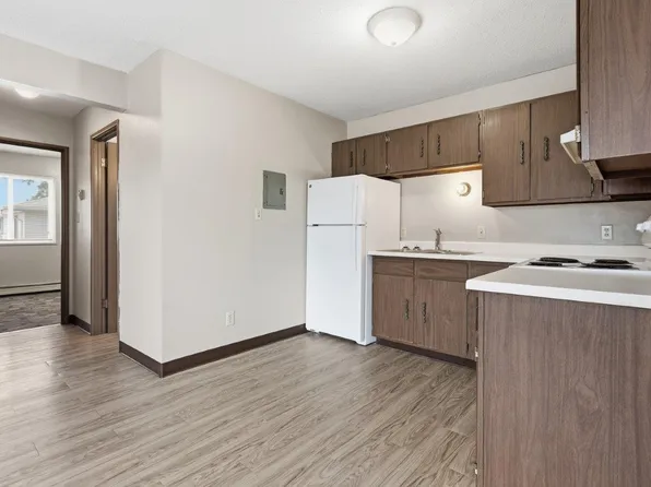 Brooks Manor, 705 14th Ave #1d54f97c5, Brookings, SD 57006