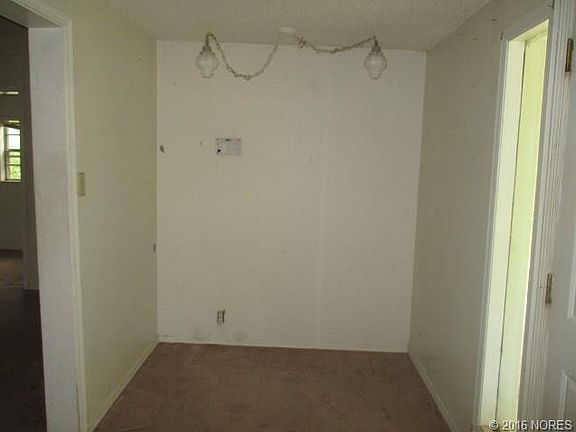 5th image of 402 W Harrison Ave
