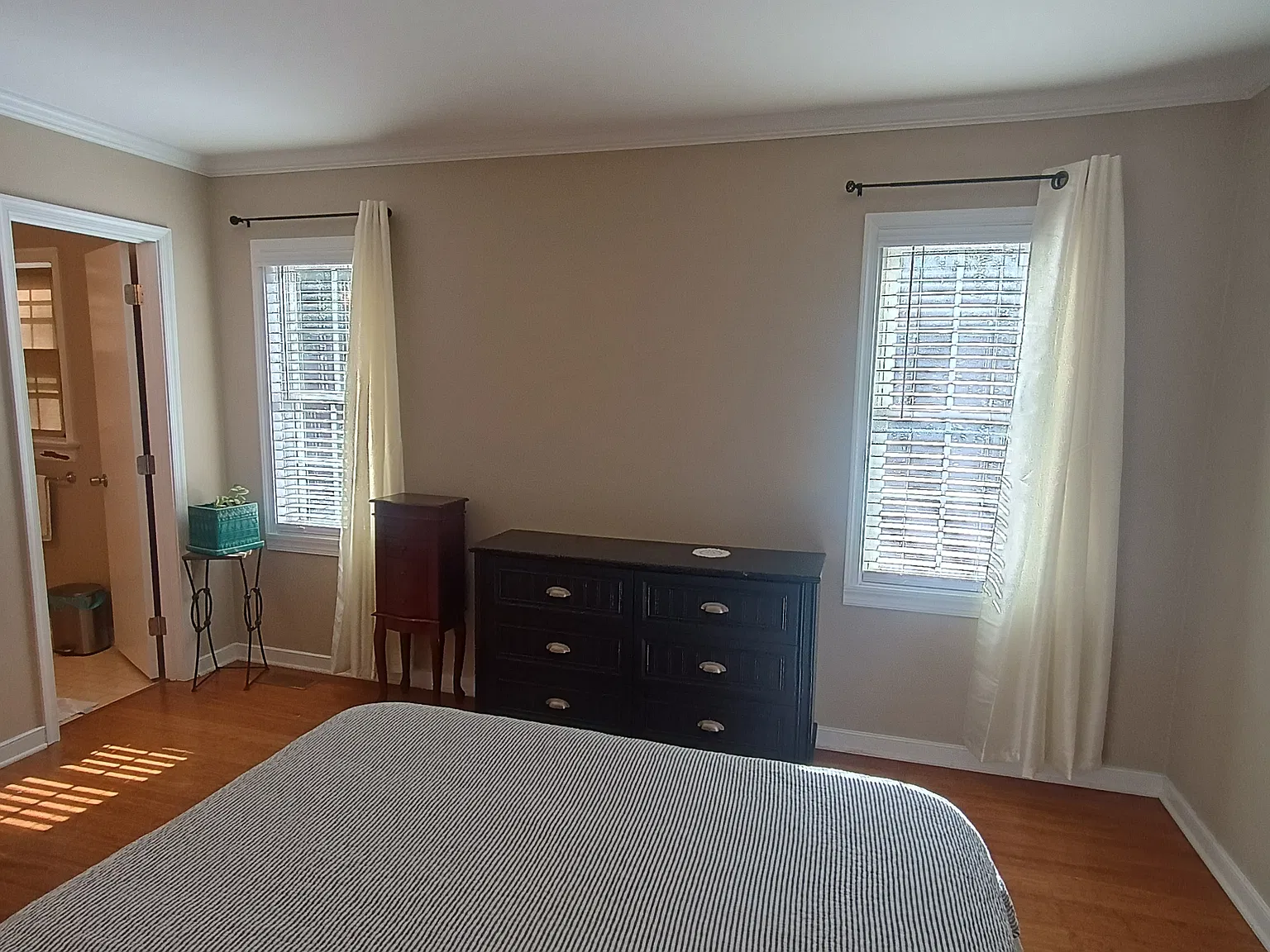 3 bed, 1466 sqft, $1,000 — Photo 4