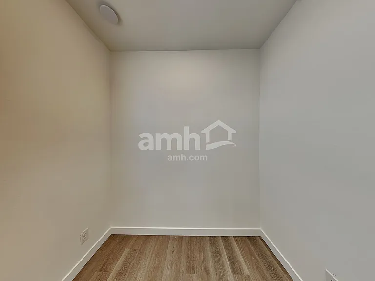 6312 W Calle Bilboa — Photo 7