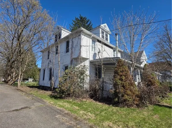 12 Lincoln Ave, Waverly, NY 14892