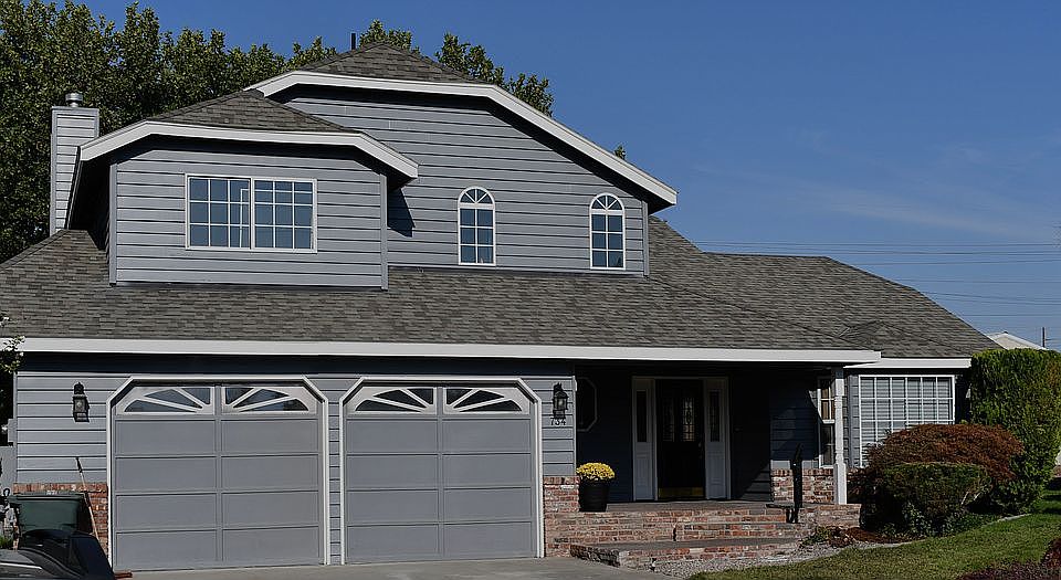 1st image of 734 Redwood Ln