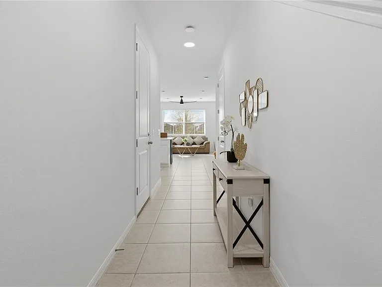 710 Longboat Dr — Photo 5