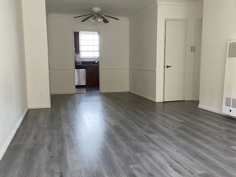 1119 Cardiff Ave — Photo 7