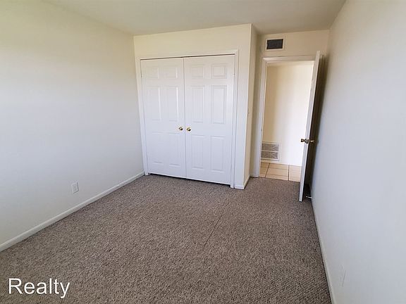 3rd image of 2618 10th Ave APT 20