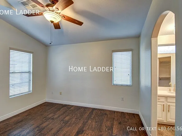 2250 E Deer Valley Rd #26 — Photo 14