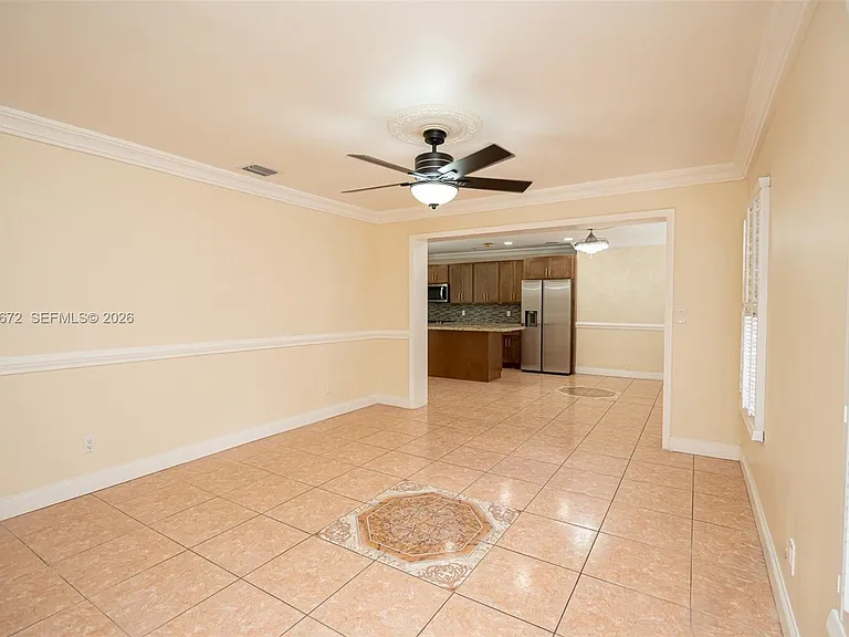 5613 Pierce St — Photo 7