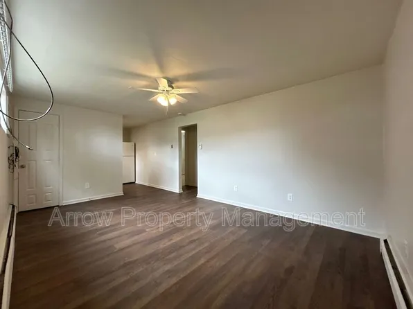 609 W 20th Cir, Junction City, KS 66441