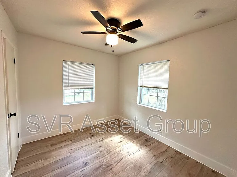 8054 Graff Ln — Photo 14