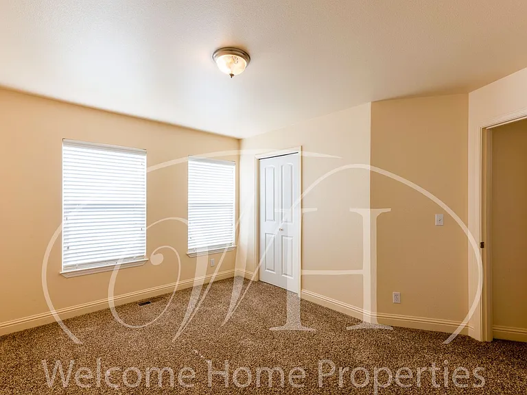 741 SE Magnoni Dr — Photo 25