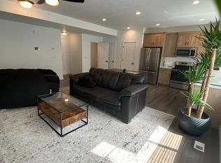4210 W Silver Canyon Ct, Riverton, UT 84096