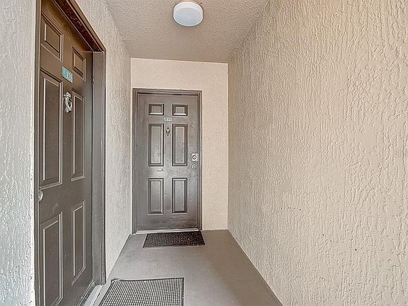 2nd image of 13905 Fairway Island Dr APT 1027