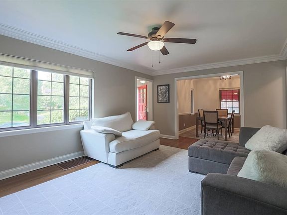 5th image of 2532 Briarcliffe Ave