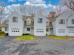 18 Field Rock Rd UNIT 18, Farmington, CT 06032