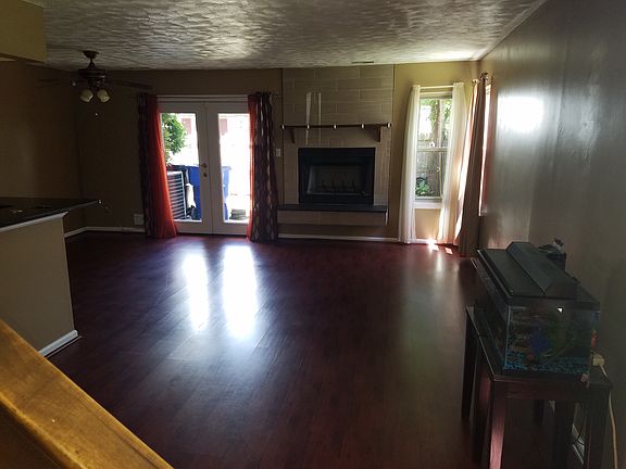 3rd image of 306 Elderwood Ct