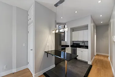 Rented by Mossanen Group