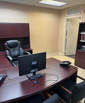 3rd image of 6923 Fort Hamilton Pkwy