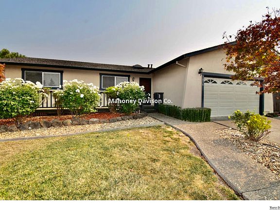 2nd image of 1056 Helen Ct