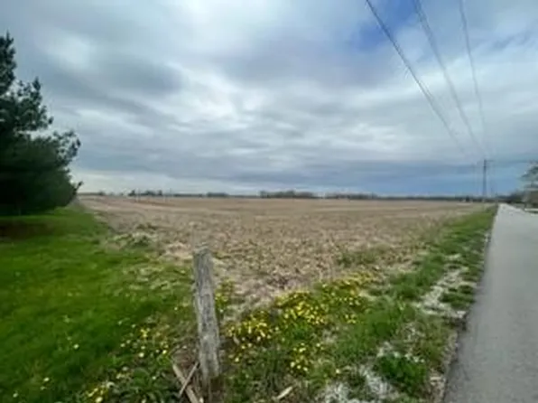 650 S Pendleton Pike, Fortville, IN 46040