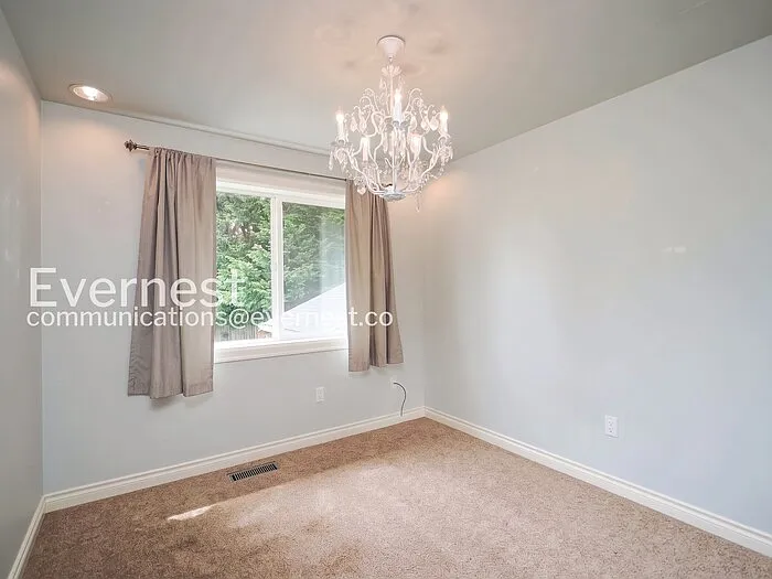 9423 NE 129th Pl — Photo 17