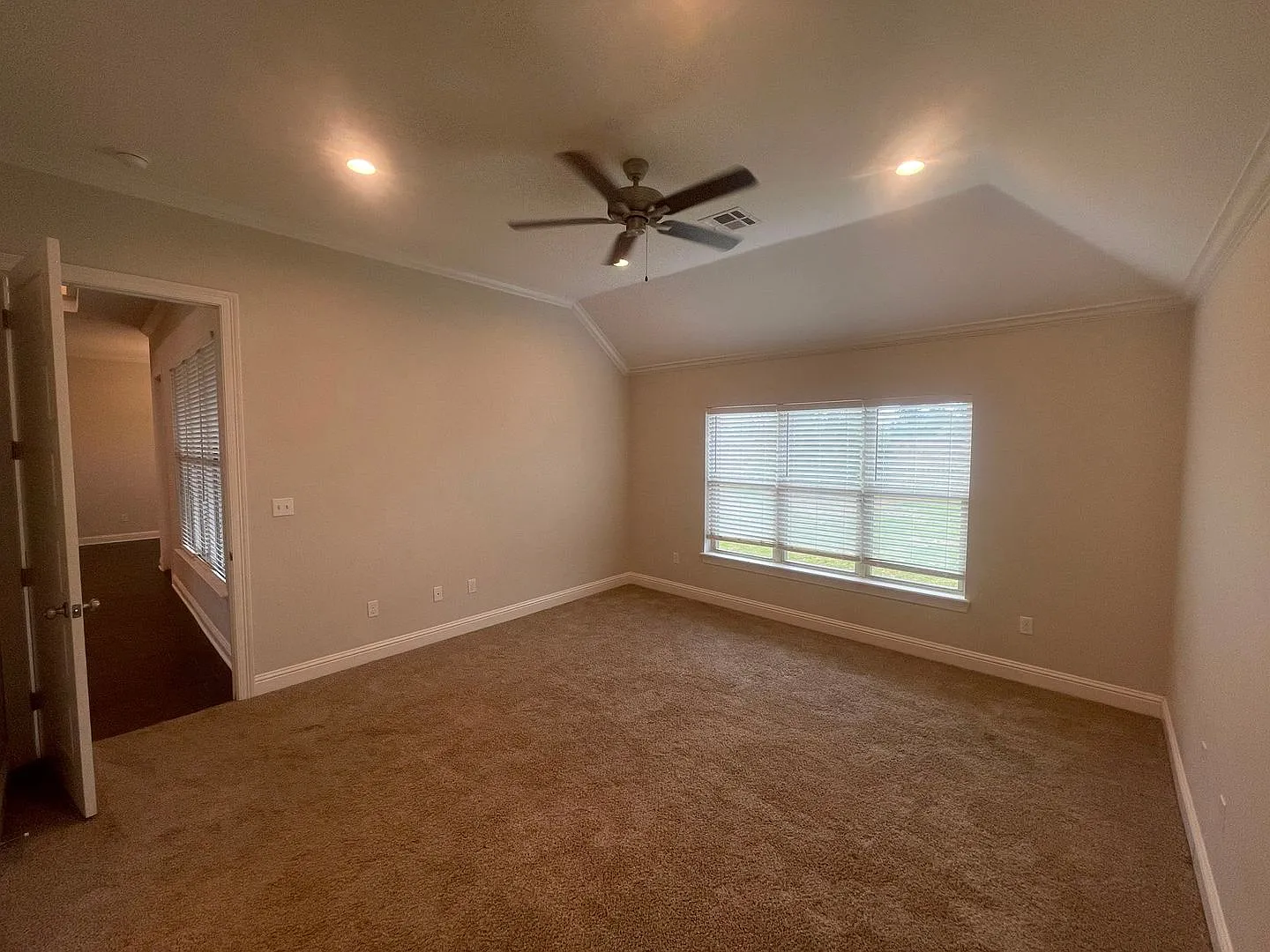 Waterford Bend Subdivision (3 Bedroom 2 Bathroom) — Photo 4