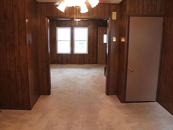 4th image of 654 New Holland Ave