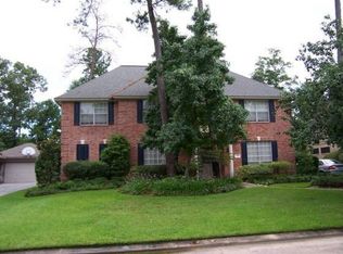 10 Woodmere Pl, Spring, TX 77381