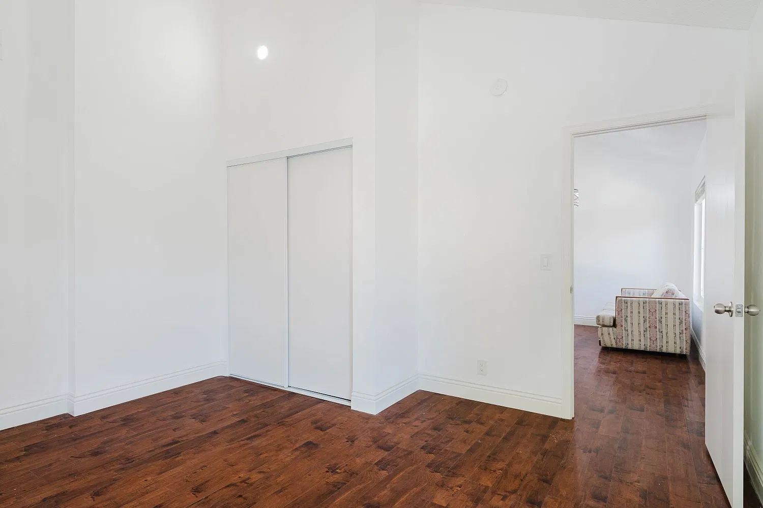 5 bed, 2178 sqft, $4,895 — Photo 4
