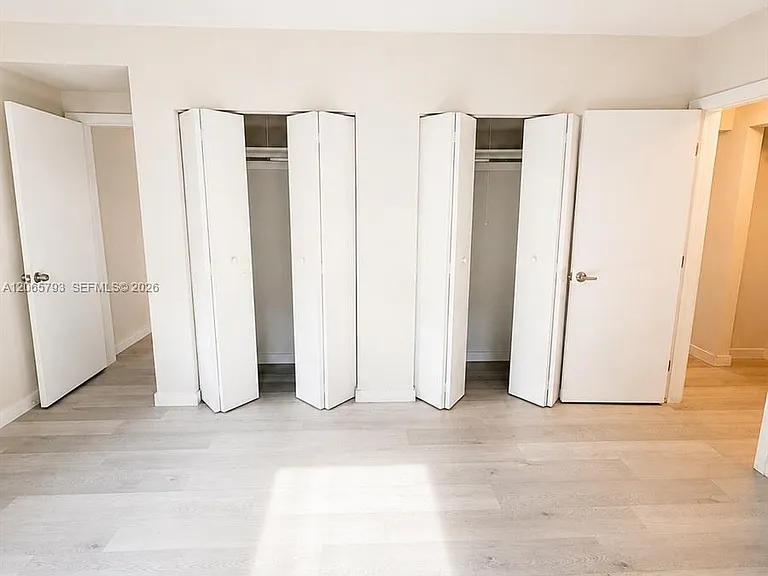 1535 Michigan Ave #6 — Photo 5