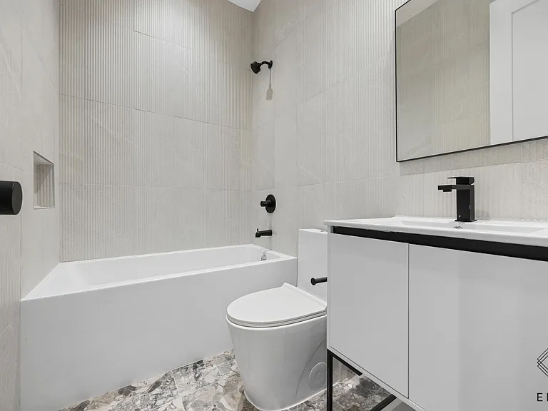 1080 Rogers Ave #4R — Photo 10
