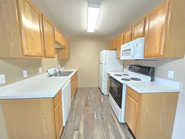 Prairie Gardens Apartments — Photo 16
