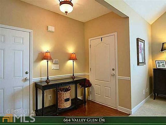 3rd image of 664 Valley Glen Dr