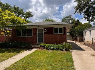 19375 Rensellor St, Livonia, MI 48152