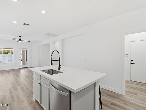 3rd image of 1850 E DEL RIO Street