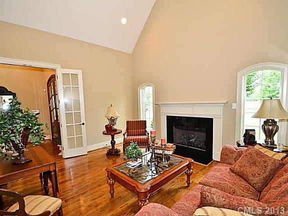 5th image of 7824 Clovervale Dr