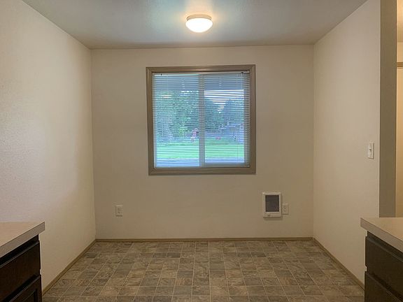 3rd image of 1911 NE Shannon Dr