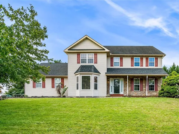 80 Sycamore Dr, Reading, PA 19606