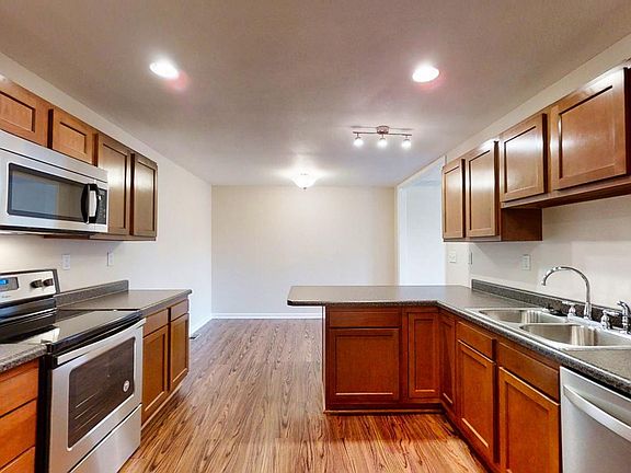2nd image of 901 Cates Dr #1609A